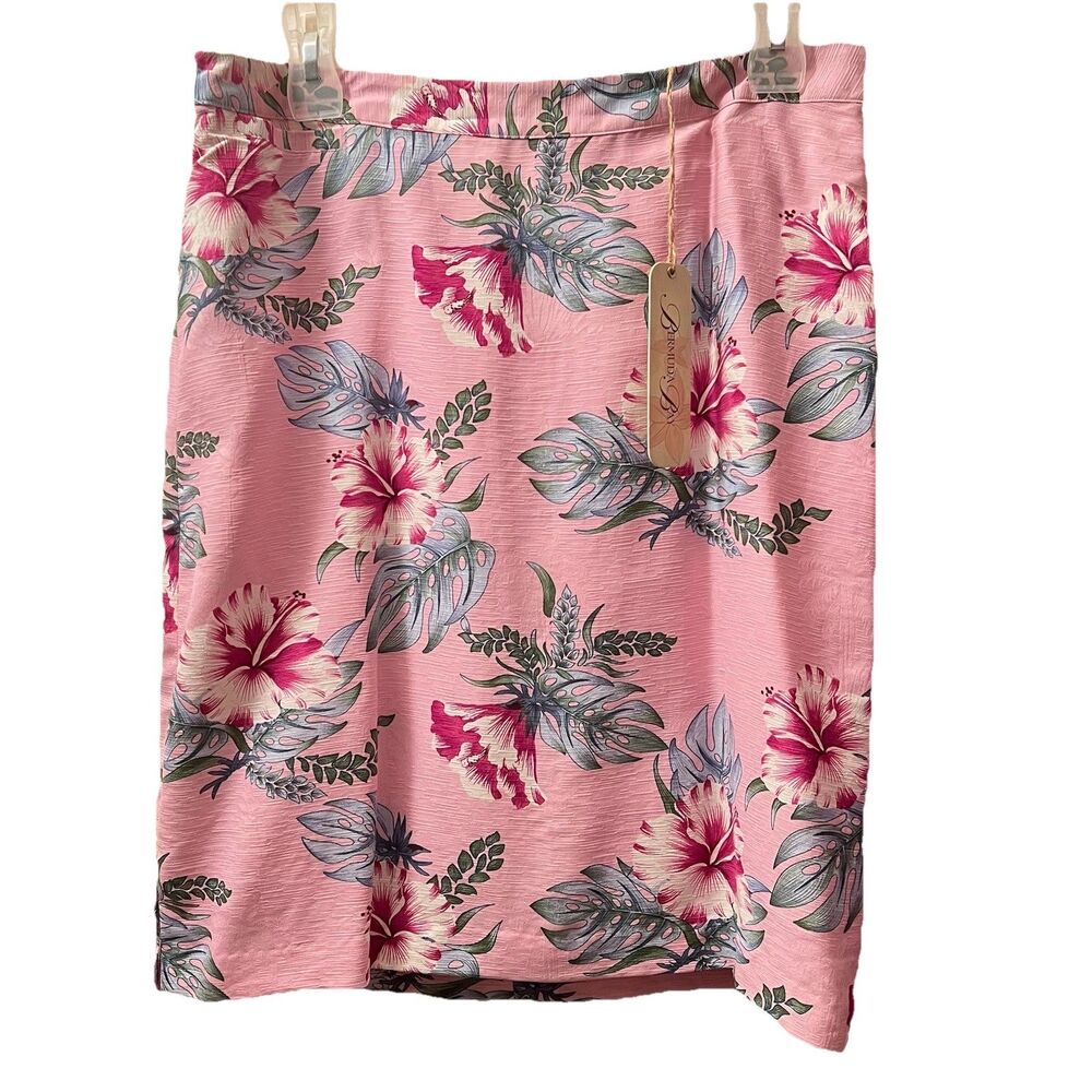 Pink Hawaiian Silk Bermuda Bay Size M Skirt NWT Lined Small Pocket